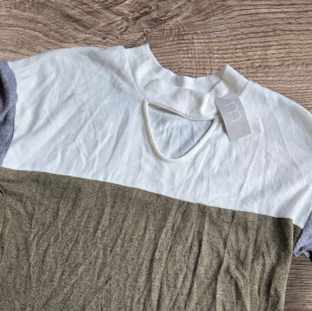 Maurices Colorblock Sweater - Picture 4 of 6